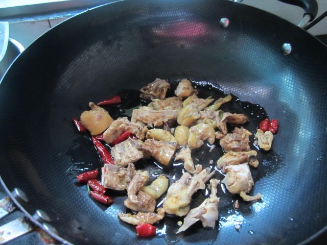 豆腐烧鸡步骤3