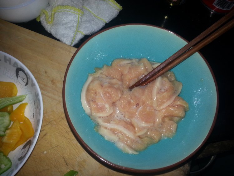 辣子鸡片步骤2