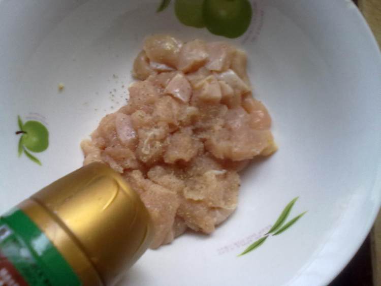 蘑菇鸡肉意面步骤2