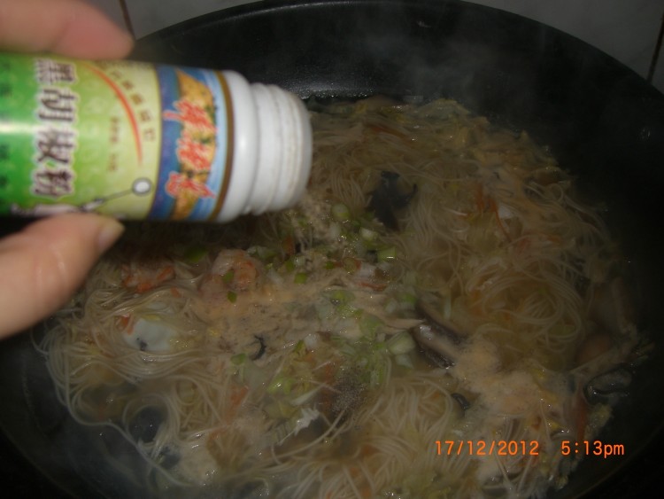鲜虾鸡丝面步骤14