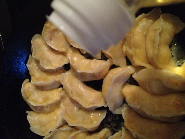 煎鸡蛋饺步骤9