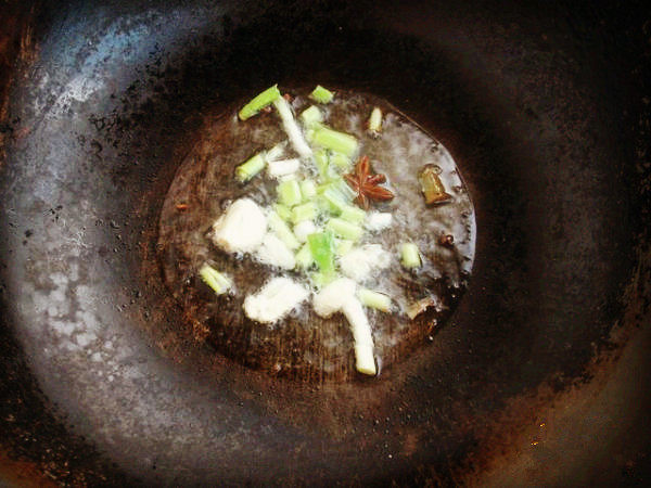 家常菜鸡肉炖土豆步骤4