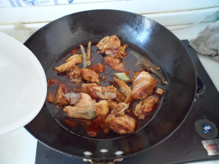 小鸡炖梅豆步骤8