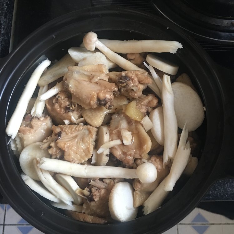 菌菇花雕鸡翅步骤10