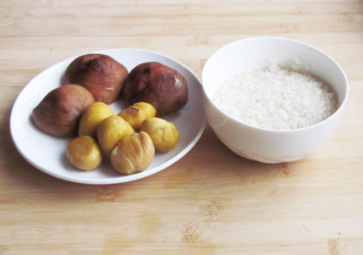 栗子香菇鸡饭步骤1