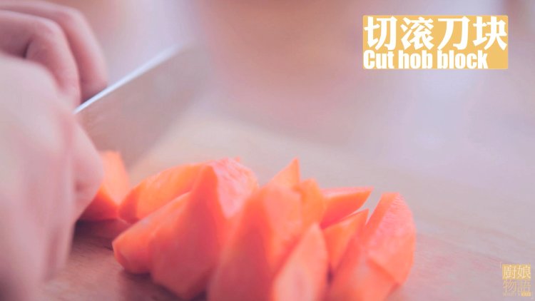 凤凰三汁焖锅步骤4