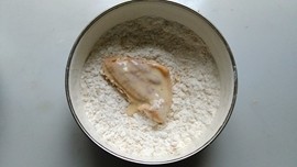 黑胡椒脆皮鸡翅步骤6