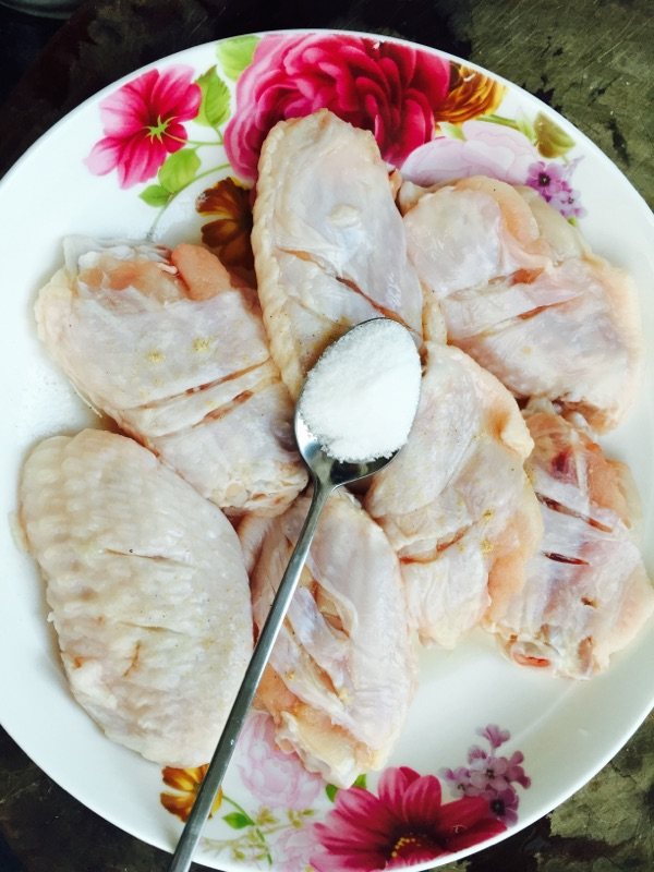 油炸鸡翅#本味家乡菜#步骤3