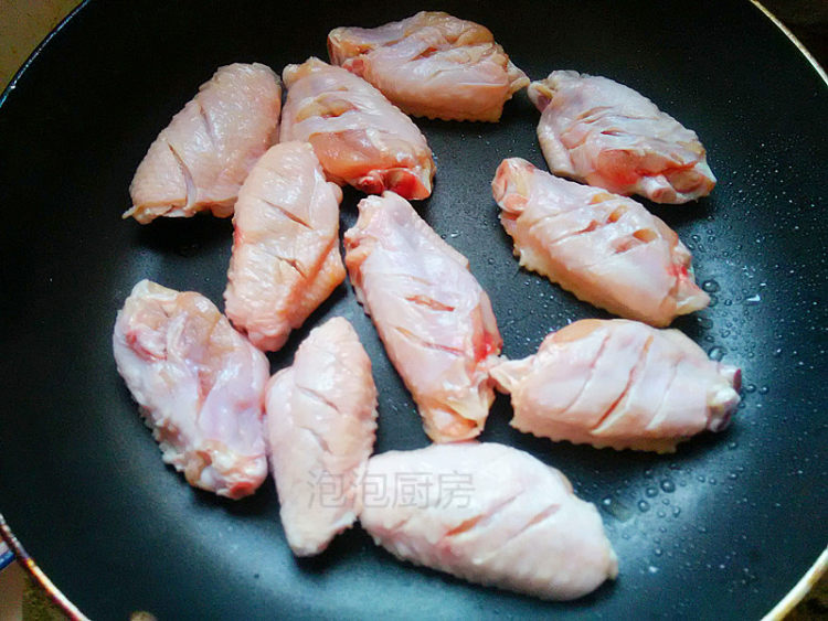 黑胡椒汁鸡翅步骤3