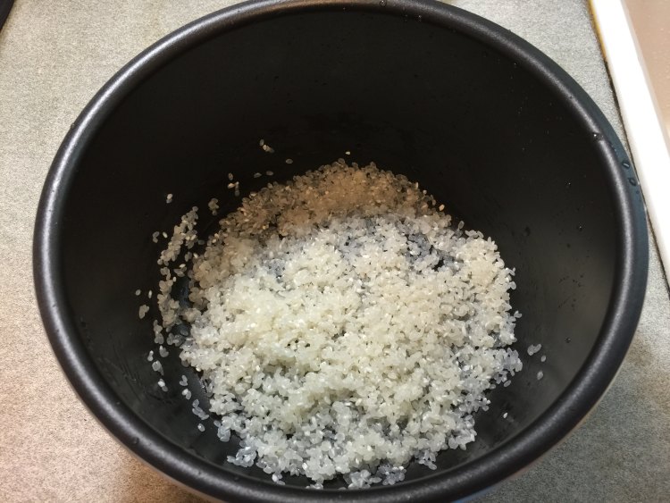 黄咖哩鸡翅炖饭步骤2