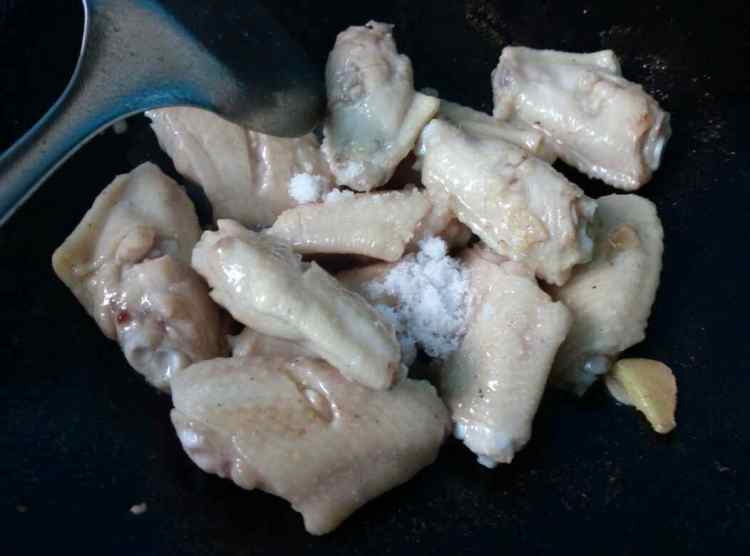 腐乳鸡翅步骤6