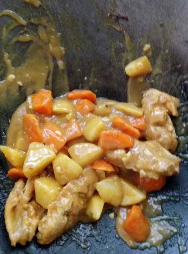 咖喱鸡翅饭步骤7