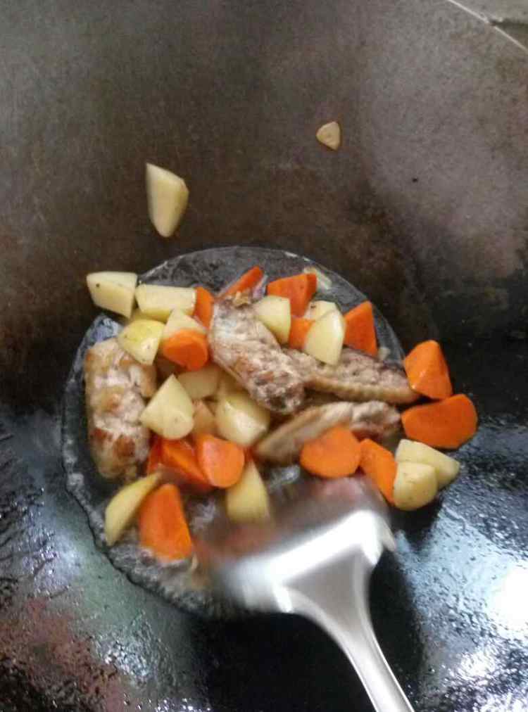 咖喱鸡翅饭步骤5