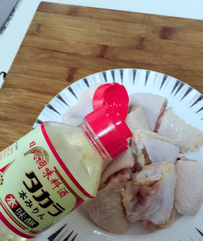 蒜苔土豆烧鸡翅步骤3