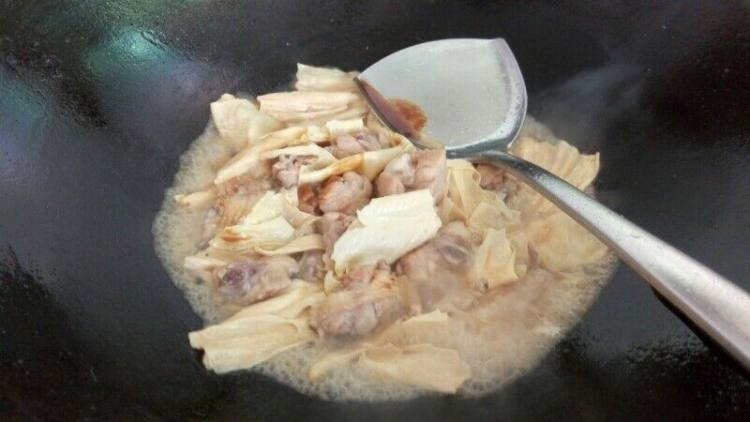 腐竹焖鸡翅#新鲜从这步骤6