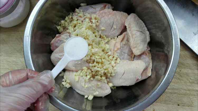 蒜香烤鸡翅步骤4