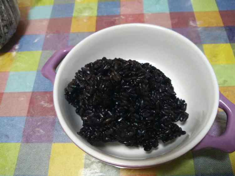 黑米翅包饭#多效护理步骤7