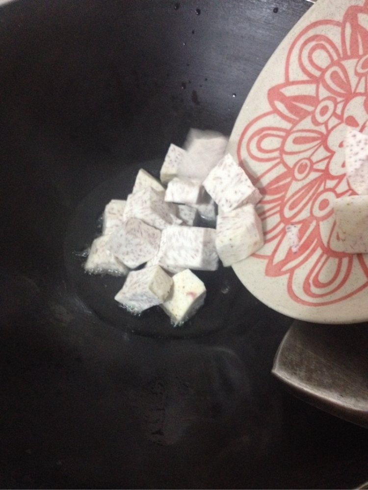 香芋焖鸡翅#多效护理步骤4