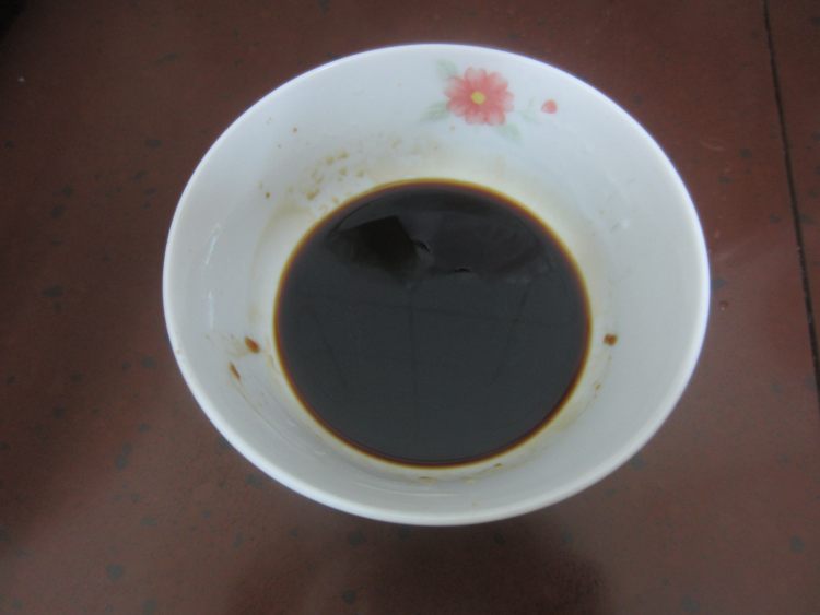 酸菜鸡翅步骤5