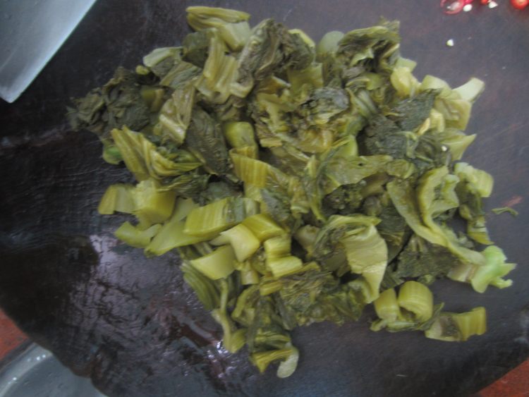 酸菜鸡翅步骤4