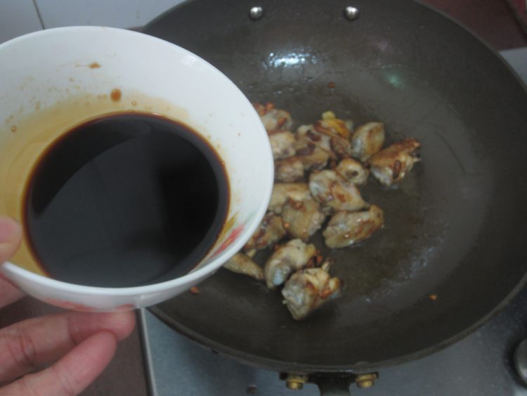 酸菜鸡翅步骤10