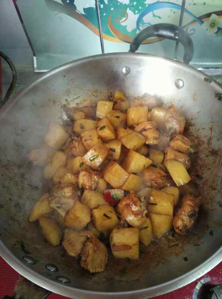 土豆鸡翅步骤6