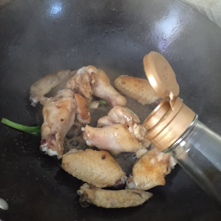 秘制鸡翅步骤7