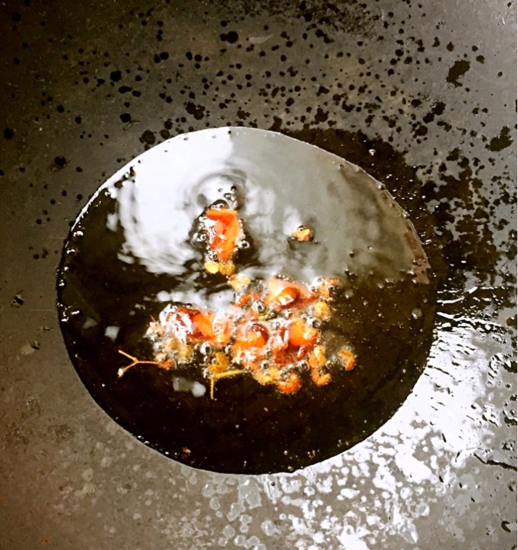 红烧板栗鸡翅步骤8