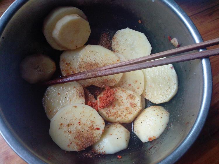 香烤鸡翅土豆步骤8