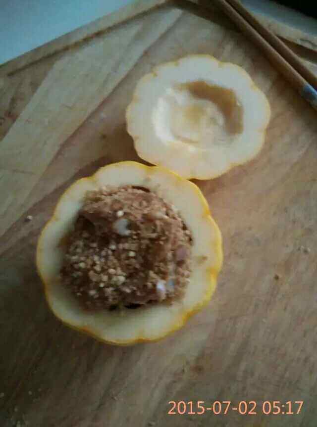 粉蒸鸡翅南瓜盅步骤4