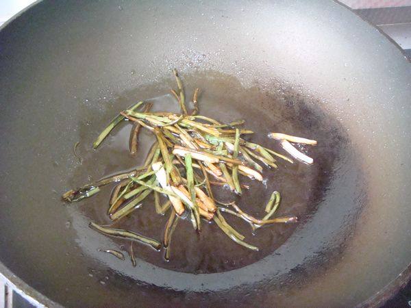 葱油鸡翅步骤4