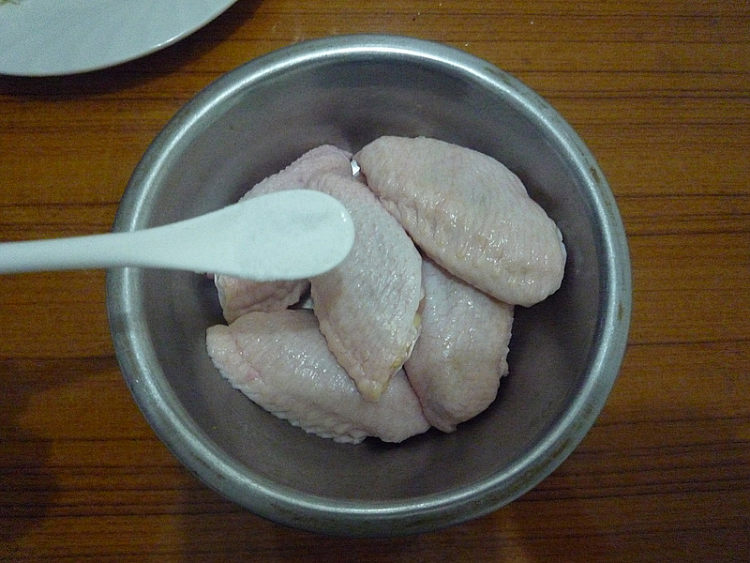 黑胡椒鸡翅步骤3