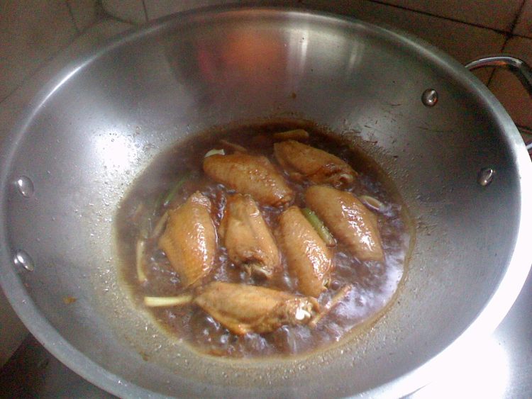 豆瓣酱焖鸡翅步骤5