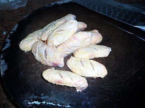 盐蒸鸡翅步骤2