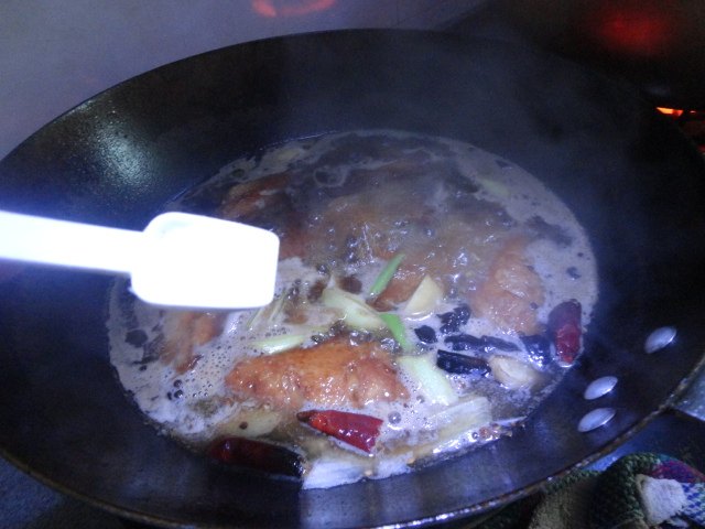 鸡翅炖土豆步骤4