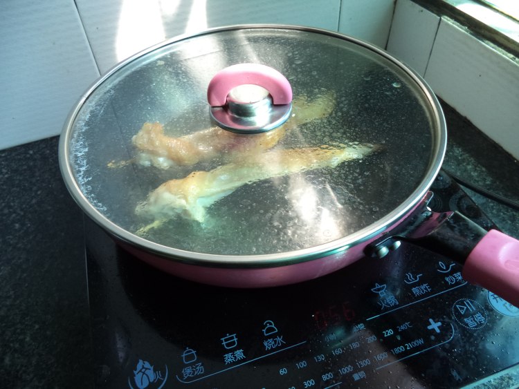 焖鸡翅步骤7
