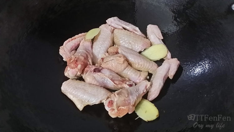 柠檬可乐鸡翅步骤3