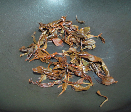 普洱茶香焖鸡翅步骤7