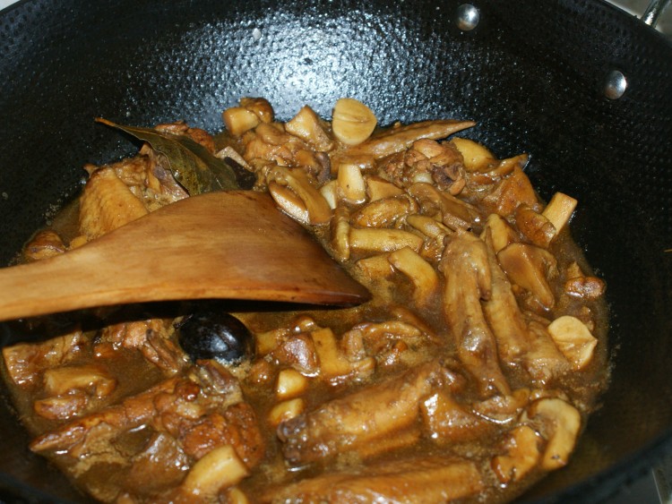 青刚菌烧鸡步骤7