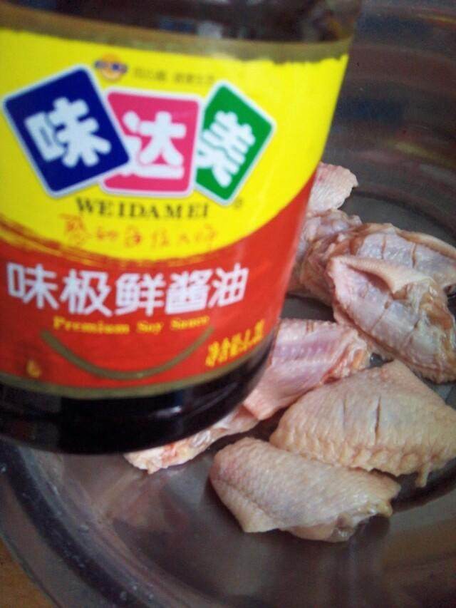 新奥尔良味炸鸡翅步骤4