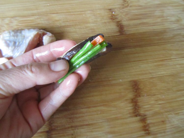 酿烤鸡翅步骤8