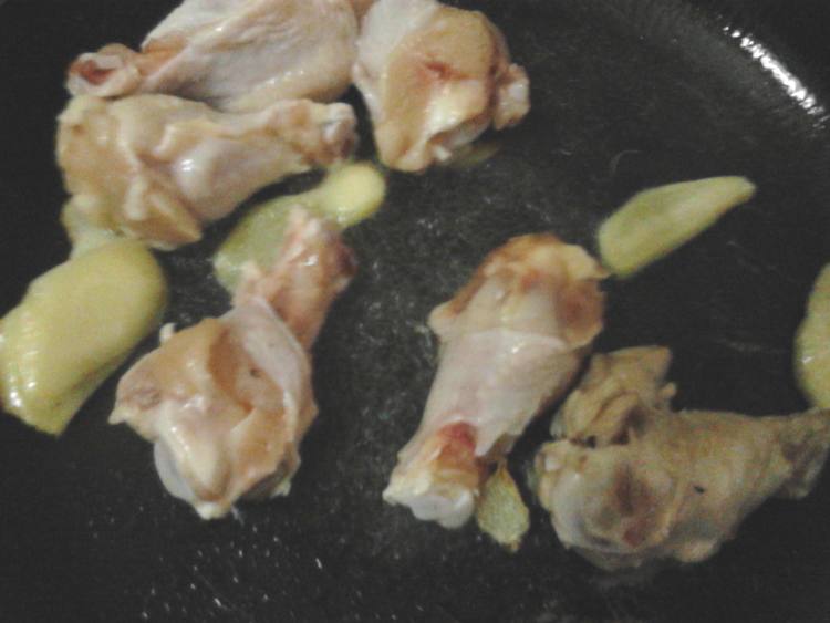 菠萝炒鸡翅步骤4