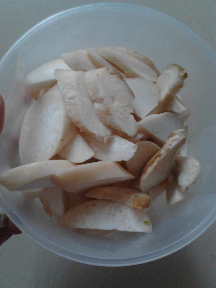 蚝油鸡翅杏鲍菇步骤2