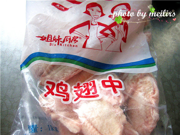 猪肉鸡翅一锅出步骤1