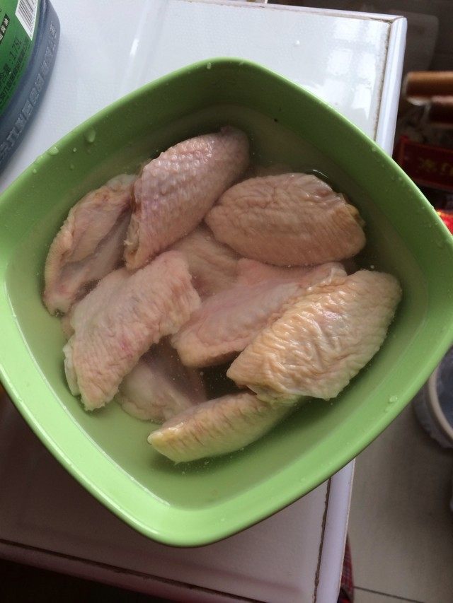 孜然煎鸡翼步骤1
