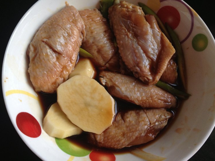 叉烧土豆鸡翅步骤5