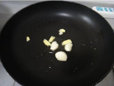 冰糖鸡翅步骤2
