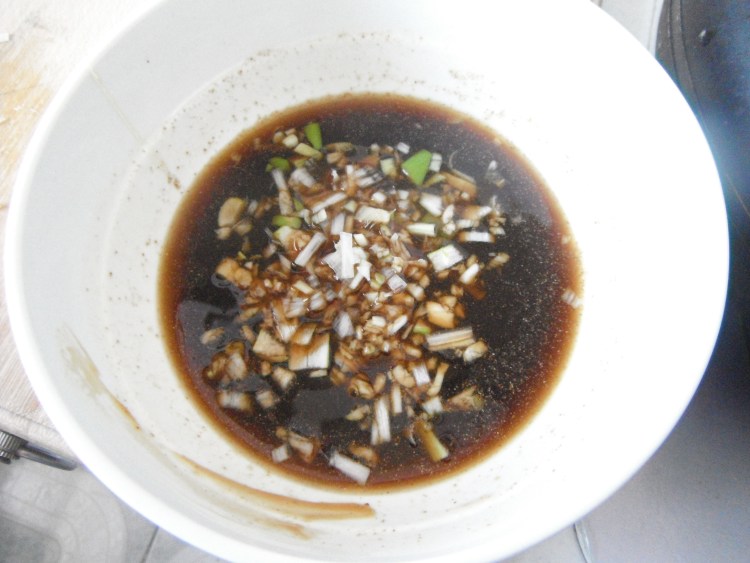锡纸烤鸡翅步骤1