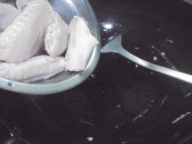 蚝油翅中步骤1