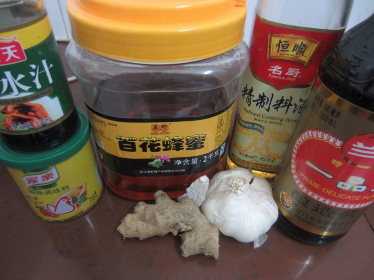 酱蜜汁烤鸡翅步骤2
